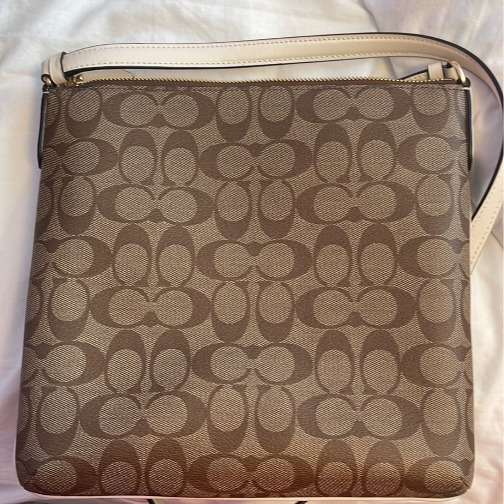 Rowan File Bag In Signature Canvas - Picture 6 of 7